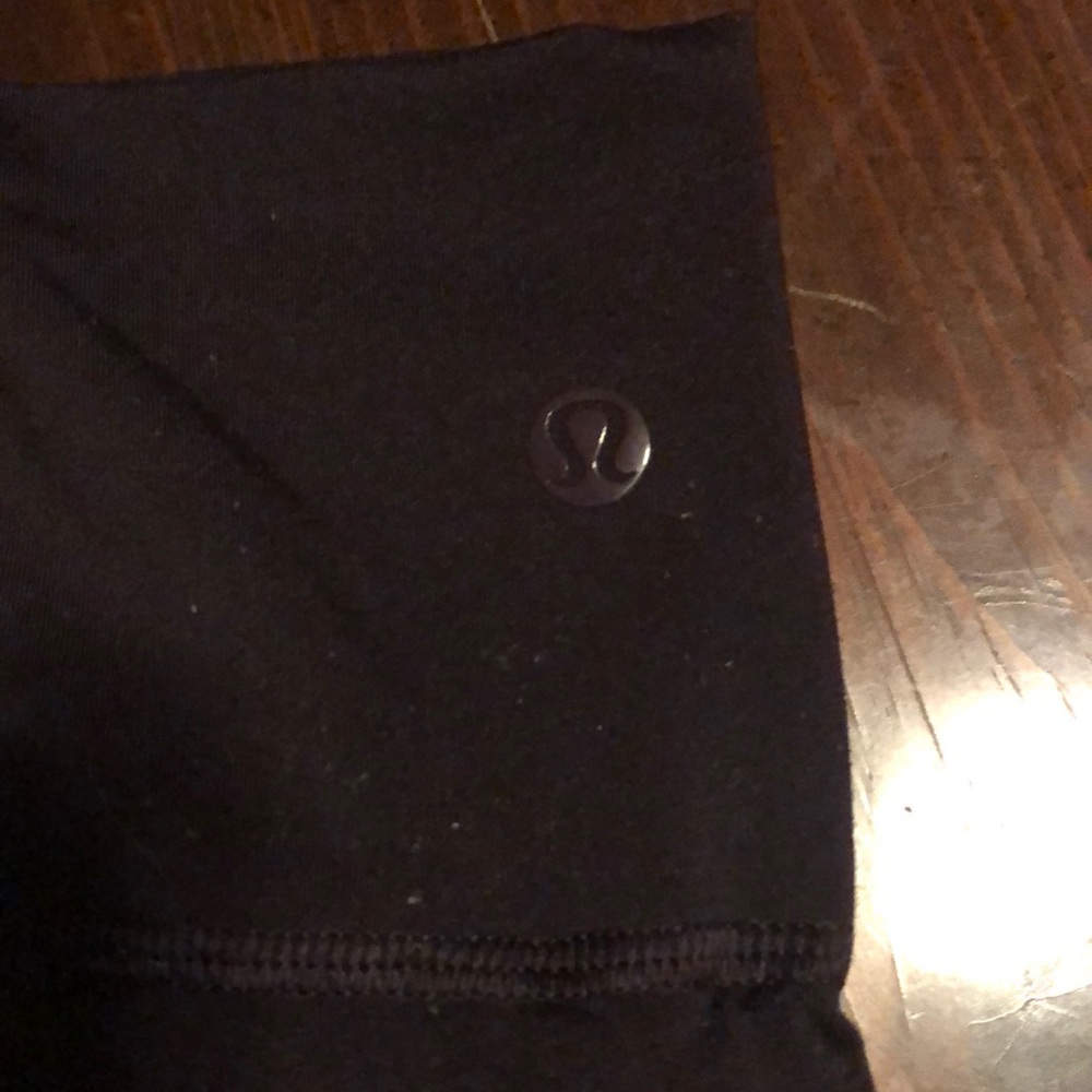 Lululemon high waisted crops - Picture 2 of 4